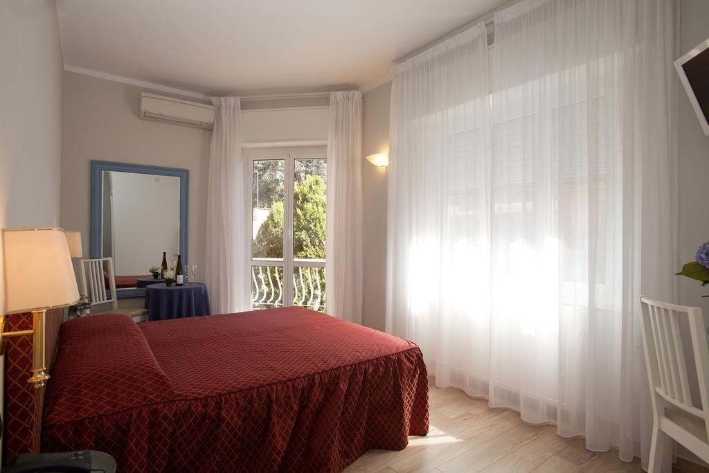 Hotel Il Gatto Rapallo Exterior foto