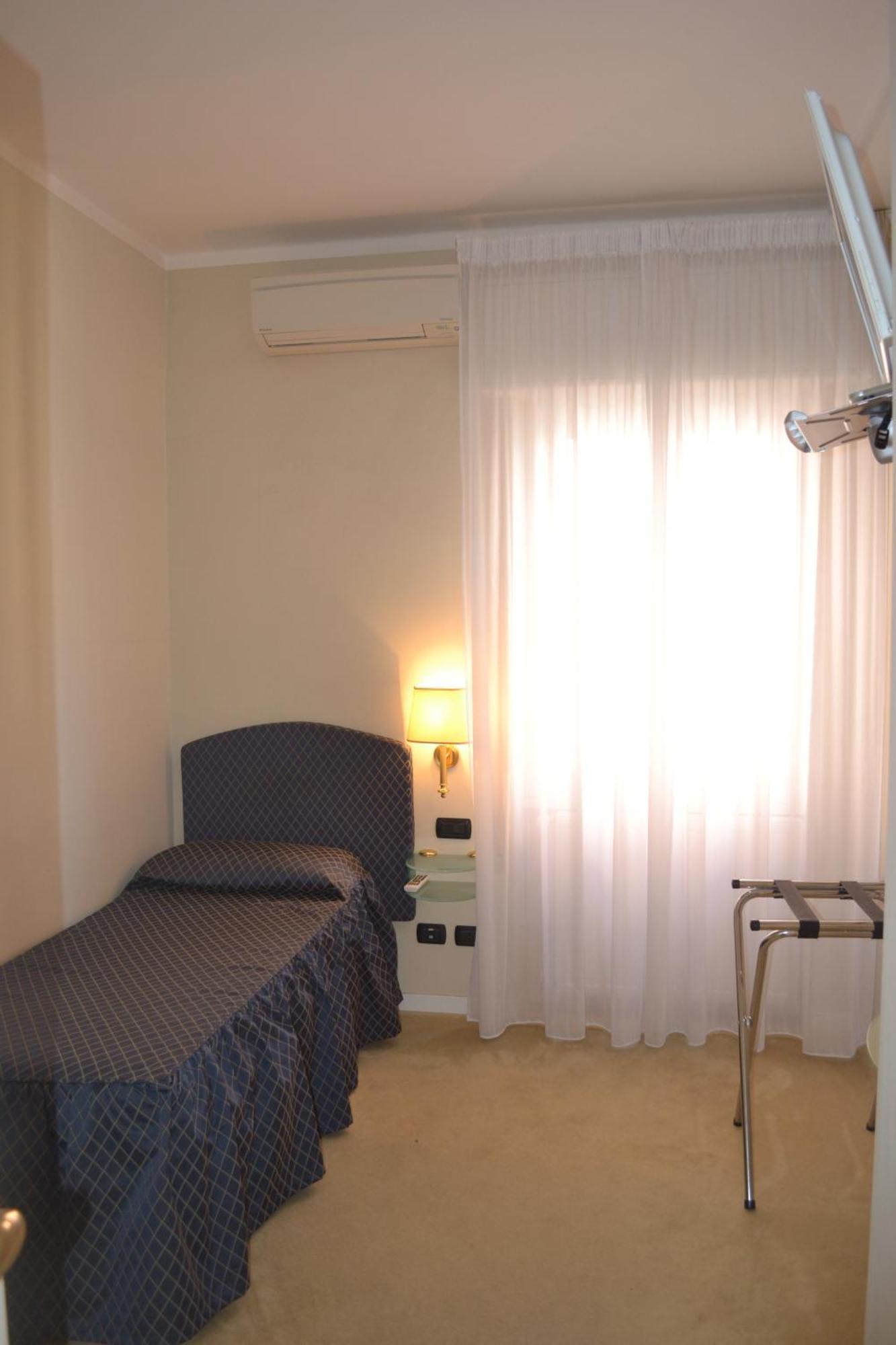 Hotel Il Gatto Rapallo Exterior foto